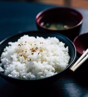 Comer arroz en la dieta japonesa